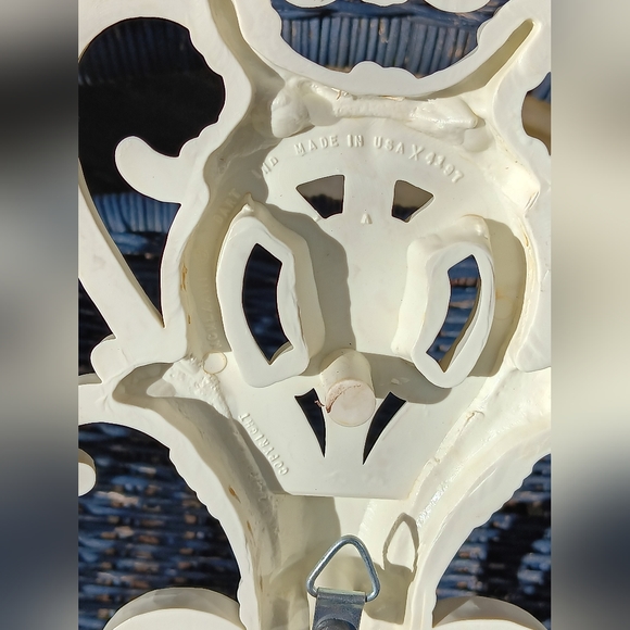 Vintage 70s white Dart Industries Ornate Plastic Wall Sconce Candle Holder Syroc - Picture 6 of 9